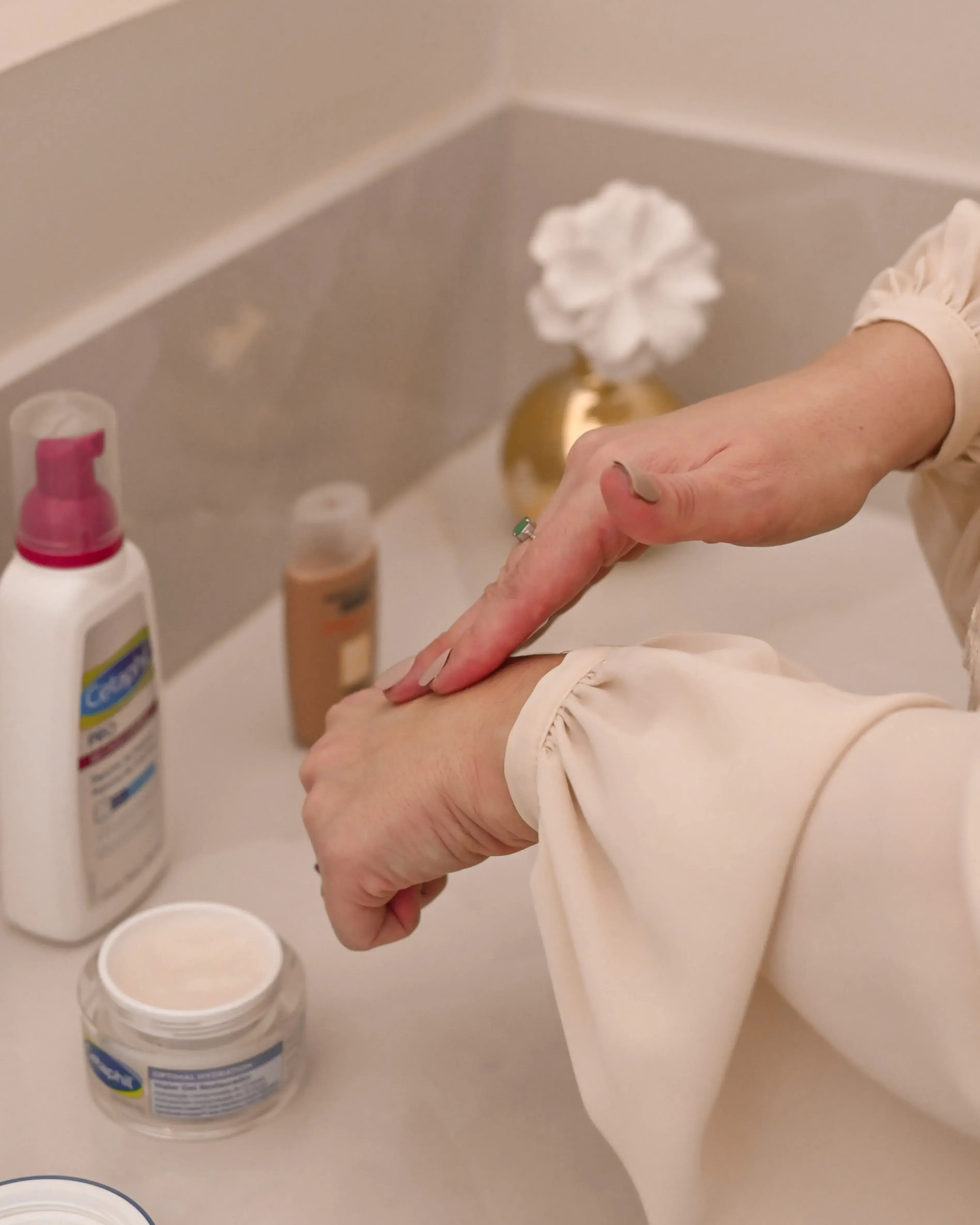 Tratamento para Mãos - Envelhecimento, manchas e perda de volume nas mãos